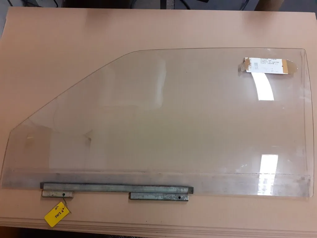 2d Lift Pane (windows) Peugeot 205 1989 Left