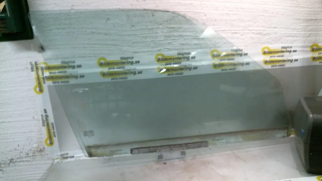 4d Lift Pane (windows) Volvo 440 1994 Right Front